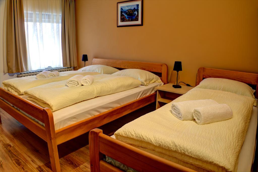 Restaurant Rooms Pino Slunj Ngoại thất bức ảnh